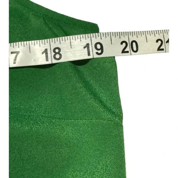 Michael Kors Women’s Size 8‎ Green Button Front Button Shoulder Sleeveless Top - Picture 5 of 7